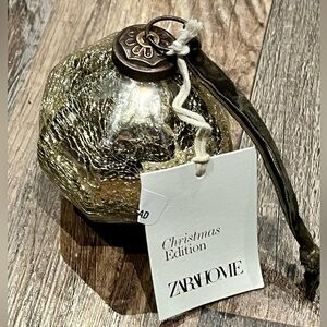 🎄 XMAS22-C - Zara Home Gold Christmas Ornament